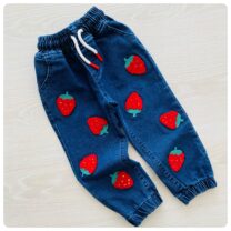 Çilekli Kot Pantolon